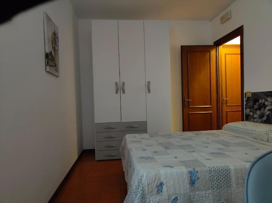 Casa Vittoria Toscolano-Maderno Apartment Luaran gambar